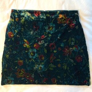 Loft crushed velvet skirt, size 12